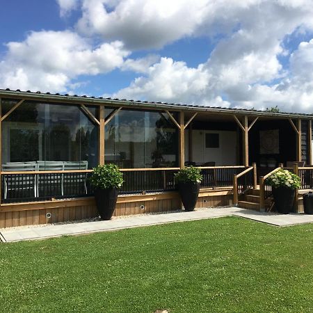 Отель Glamping Aan De Thoolse Kust Poortvliet Экстерьер фото