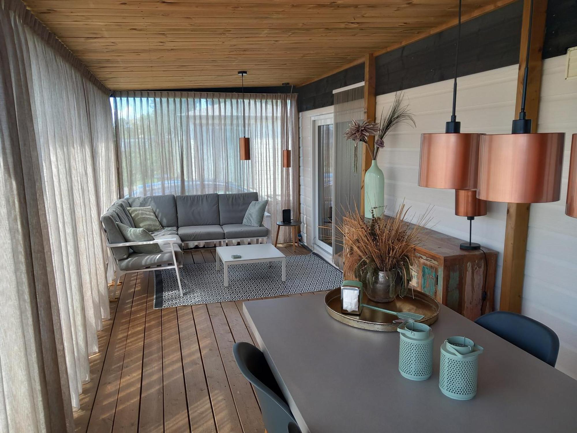 Отель Glamping Aan De Thoolse Kust Poortvliet Экстерьер фото